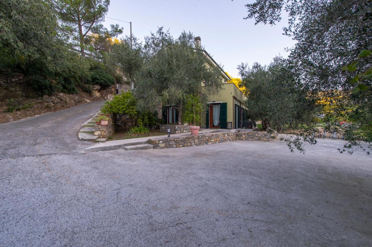 Appartamenti Arco Antico San Bartolomeo Al Mare Exterior foto